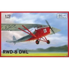 Навчально-тренувальний літак RWD-8 DWL
