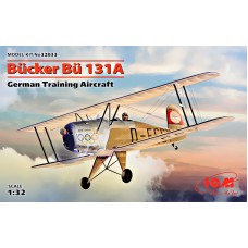 Німецький навчальний літак Bucker Bu 131A
