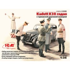 Kadett K38 седан, з німецькою дорожньою поліцією