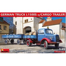 Німецька вантажівка L1500S з вантажним причепом